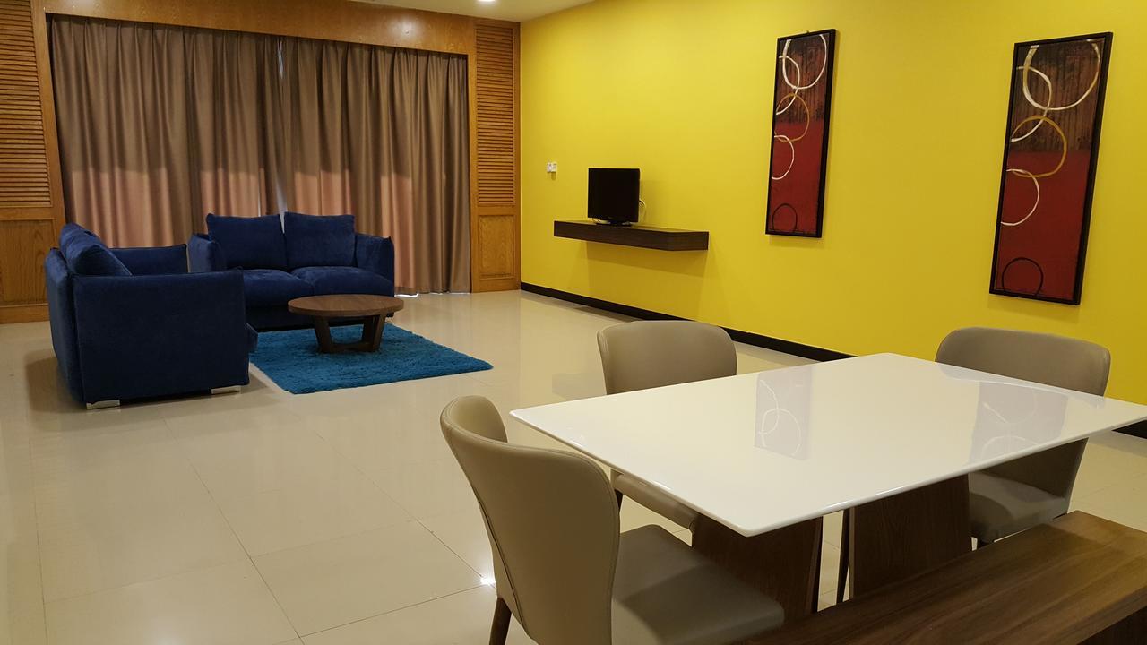 فندق سنغافورةفي  Aranda Country Club المظهر الخارجي الصورة